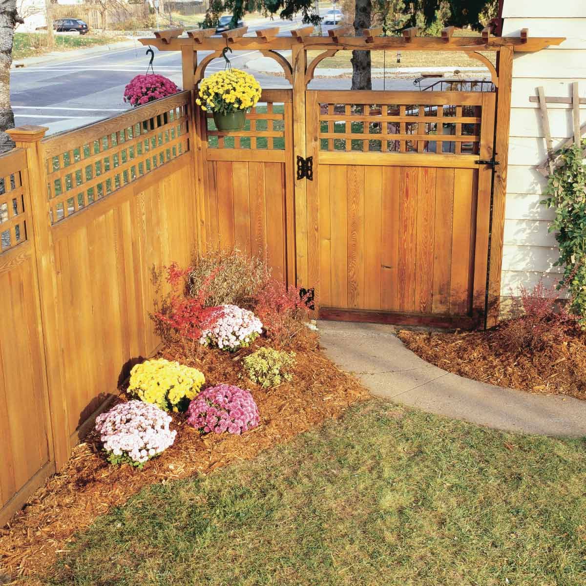 5 Common Problems You Can Solve by Repairing Your Garden Fence