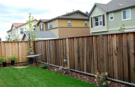 5 Common Problems You Can Solve by Repairing Your Garden Fence